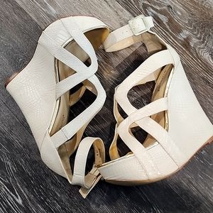 Shanini Open Toe Wedge Sandal